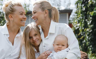 Женщина с двумя матками выносила по ребенку в каждой из них