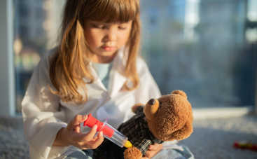 «Праздник для родителей»: в Израиле прививают от COVID-19 детей от 5 лет