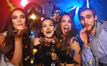 ТОП-5 веселых конкурсов на Новый год 2022 для родителей