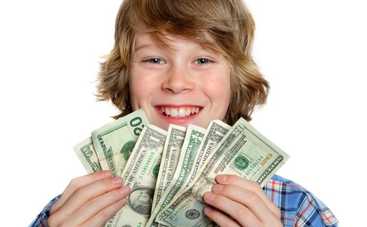 Как влияют деньги родителей на характер подростка