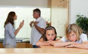 Подросток и развод родителей: разбегаться или продолжать скандалы?