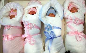 Звезды, ставшие мамами после 40 (фото)