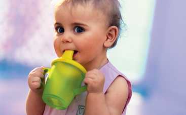 Прощаемся с бутылочкой