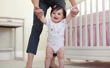 Готовим малыша к его первым шагам
