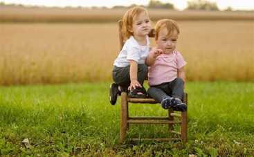 Врачи разделили уникальных сиамских близнецов (фото)