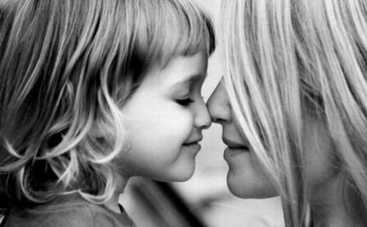 Материнская любовь: как понять, что вы любите малыша правильно