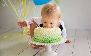 Первый день рождения: ТОП-5 безопасных тортиков для малышей