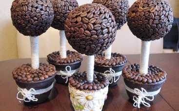 Подарки к Новому году из кофейных зерен: развиваем моторику и хороший вкус