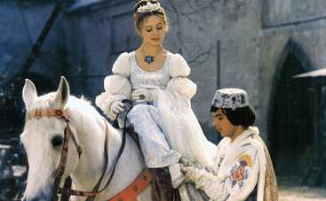 Три орешка для Золушки: смотреть онлайн (видео)