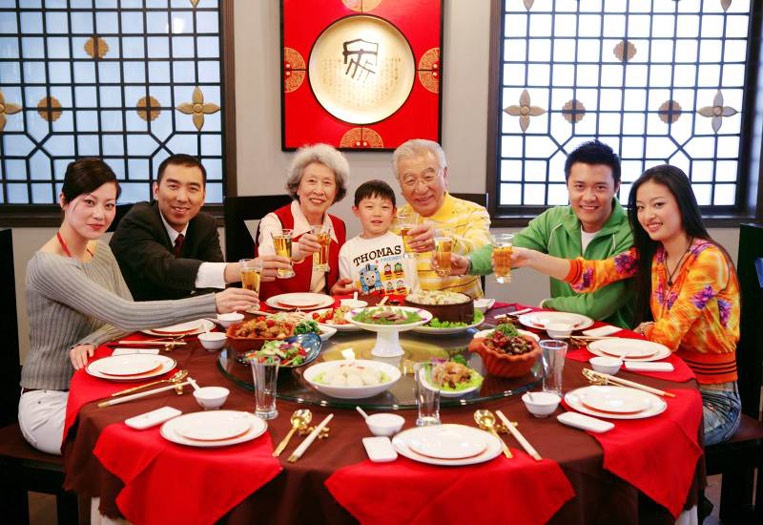 chinise-family-new-year