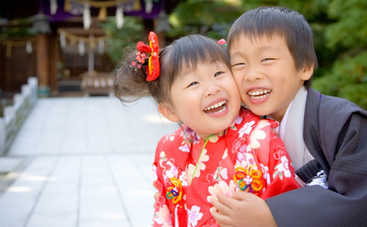 Бог, раб и равный: три возраста воспитания детей в Японии