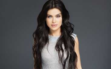 Елена Темникова сделала из дочери настоящую леди (видео)