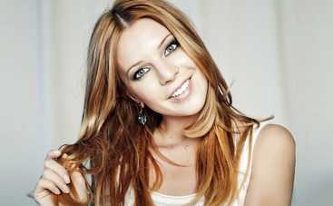 Наталья Подольская показала праздничный снимок с сыном