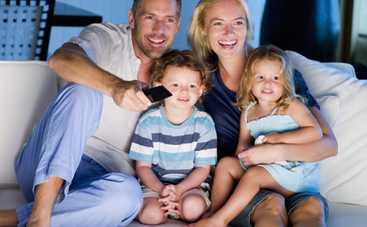 Как провести уютный зимний вечер всей семьей: 10 отличных идей