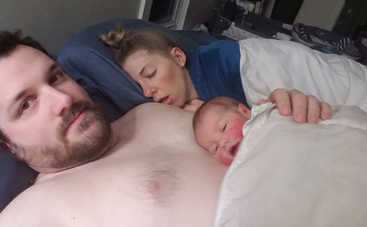 Я дал ей выспаться! Я муж мечты! Фото молодого отца взбудоражило Интернет