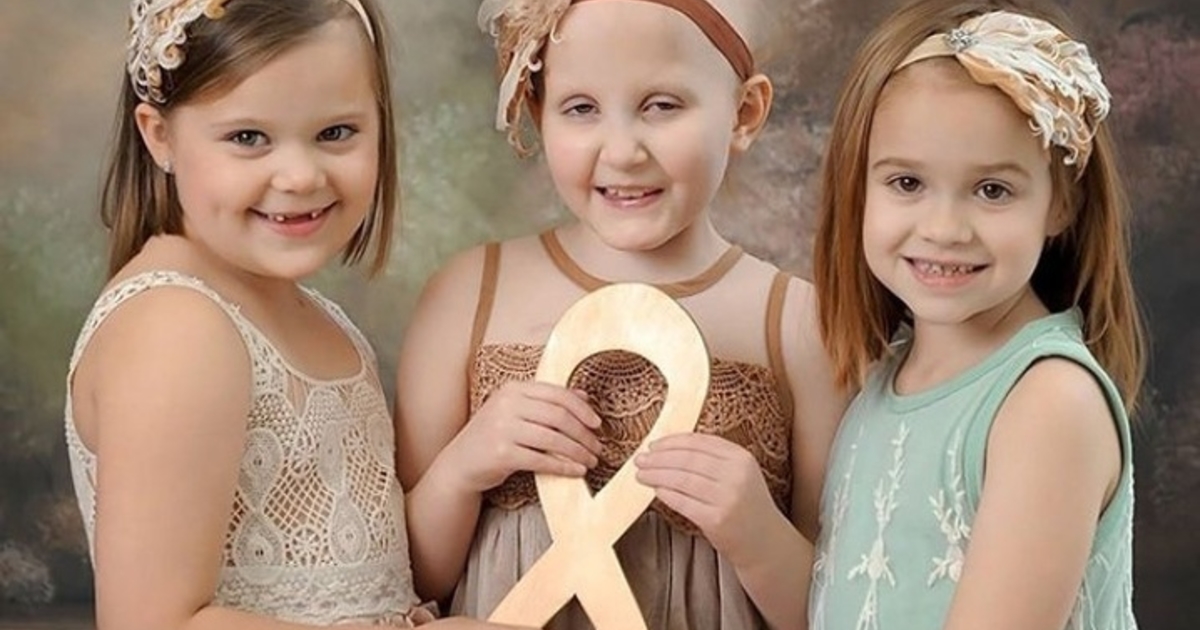 Повтори девочки. Фото девочки подружки. cancer girl.