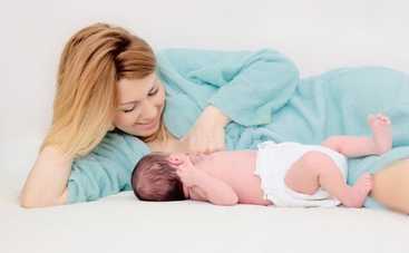 Сколько грудного молока должен съесть малыш в одно кормление: таблица