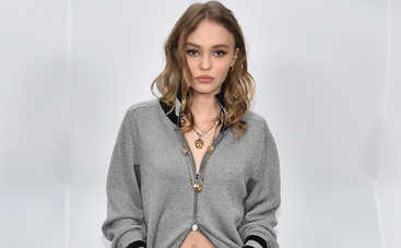 Дочь Джонни Деппа обнажилась для итальянского глянца (ФОТО)