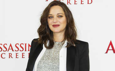 Марион Котийяр во второй раз стала мамой