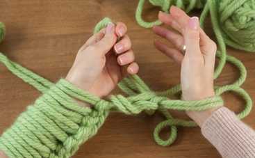 Азбука рукодельницы: вязание на пальцах (видео)