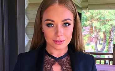 Яна Соломко показала, как дочь провожает папу на футбол (ВИДЕО)