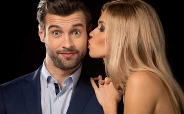 Как правильно завести мужчину: 7 принципов идеального поцелуя