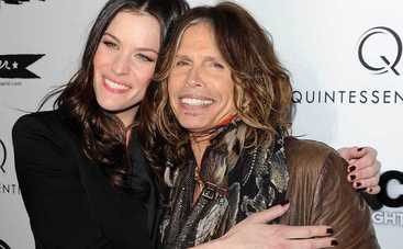 8 крутых дочек звездных отцов: яблоко от яблони