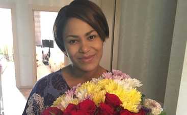 Певица Гайтана впервые показала своего малыша