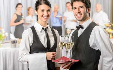 9 хитростей официантов, которые не замечает обычный посетитель