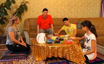 Міняю жінку-12: смотреть 10 выпуск онлайн (эфир от 08.11.2017)