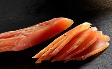 Как сделать бутерброд полезным: готовим вяленое куриное филе