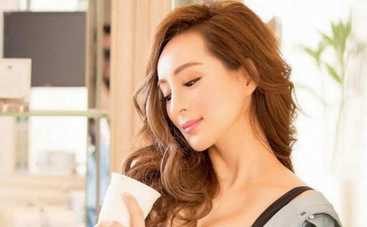 50-летняя модель из Гонконга призналась, как остановила время