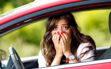 Как определить неисправность автомобиля по запаху: 4 подсказки