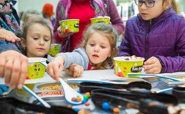 Праздник сладостей в Tutti Frutti Frozen Yogurt собрал звездных гостей