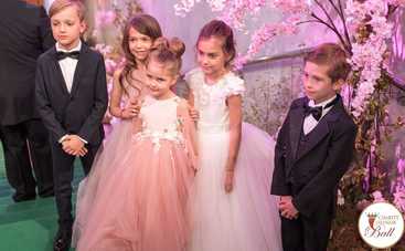 В Киеве состоялся Детский Венский бал. Трогательный и добрый