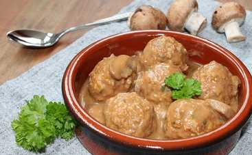 Диетические мясные фрикадельки в грибном соусе: рецепты ПП