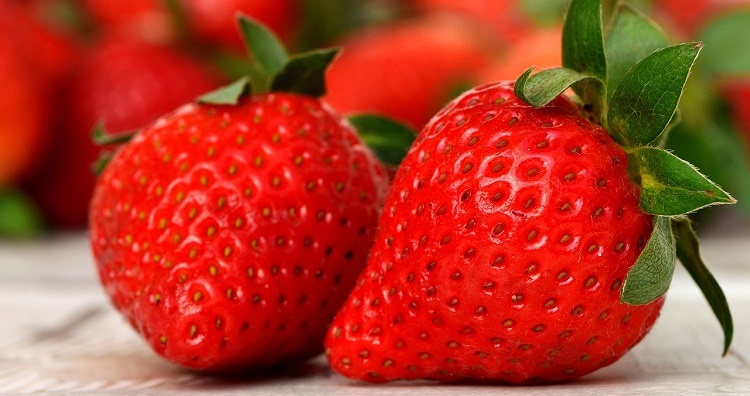 strawberries-3089148_1280