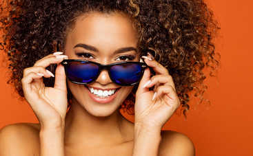 Какие солнцезащитные очки в моде этим летом: 10 модных трендов