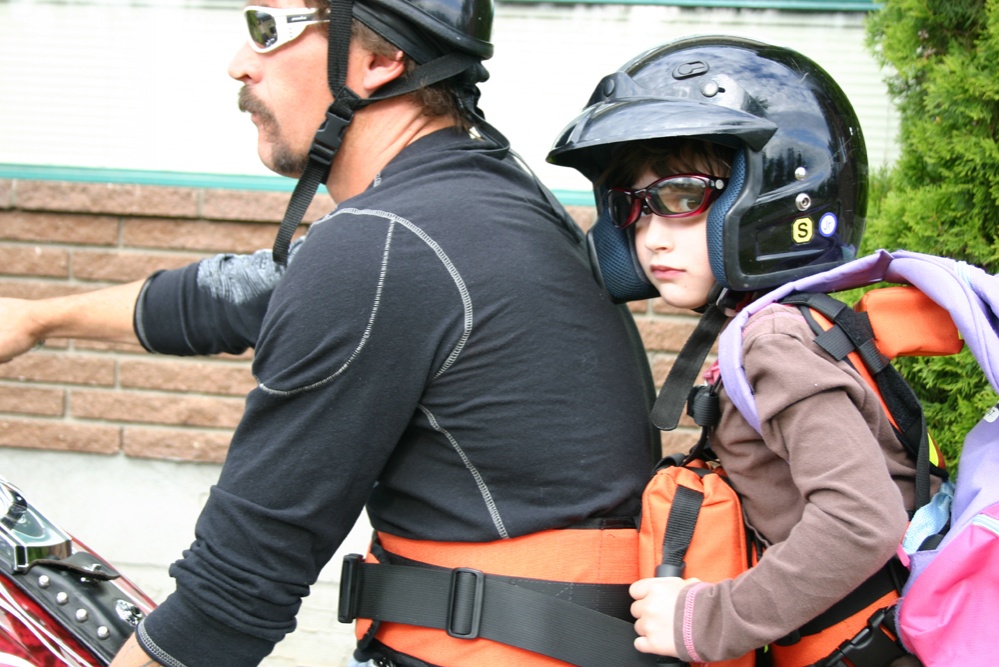 child-riding-harness