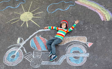 Можно ли перевозить ребенка на мотоцикле: что важно знать родителям