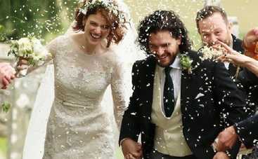 Звезды Игры престолов поженились: свадьба Кита Харингтона и Роуз Лесли