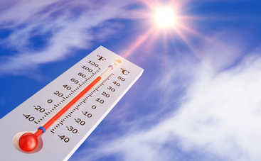 10 важливих порад, як врятуватися від літньої спеки (інфографіка)