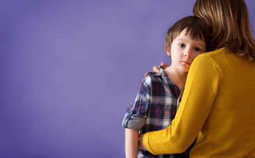 7 популярных фраз родителей, которые разрушают психику ребенка