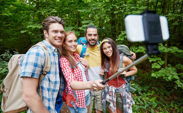 Как правильно фотографироваться для соцсетей: 10 секретов блогеров