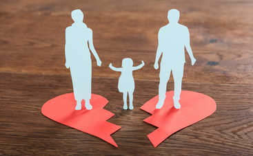 Мама, папа и развод: 7 шагов, которые помогут ребенку справиться с расставанием родителей