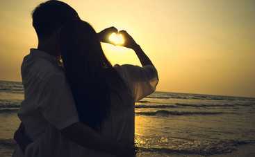 4 признака, что у вашего мужчины был курортный роман