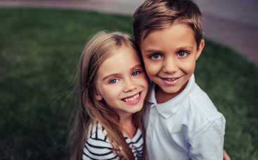 В Украине подписан Закон о защите прав детей на надлежащее содержание