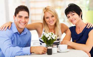 Свекровь и невестка в одном доме: как ужиться с мамой мужа