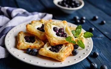 5 быстрых рецептов из слоеного теста: когда гости на пороге