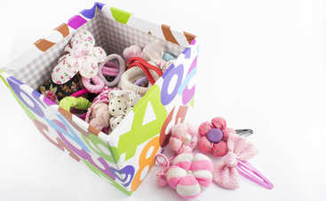 Настенный органайзер для детской бижутерии: мастерим с дочкой